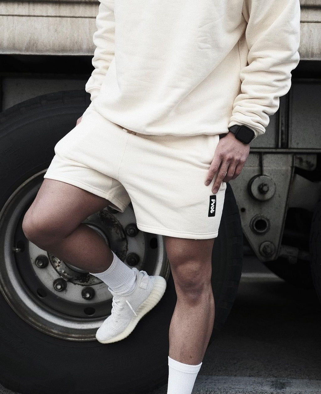 Solid Color Loose Bottom Crotch Shorts Men